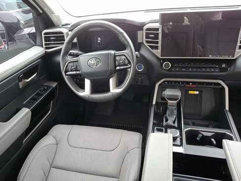 Used 2024 Toyota Tundra Limited AWD/4WD image 13