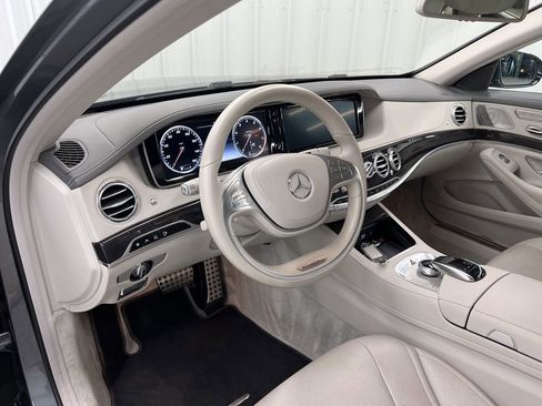 Used 2017 Mercedes-Benz S 550 Sedan image 14