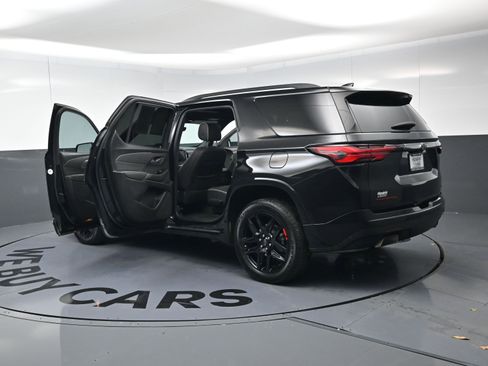 Certified 2023 Chevrolet Traverse Premier w/ Redline Edition image 28