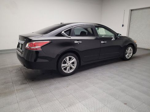 Used 2014 Nissan Altima 2.5 SV w/ Convenience Package image 10