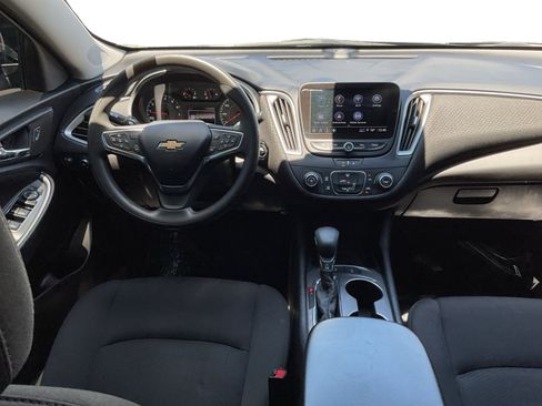 Used 2025 Chevrolet Malibu LS FWD image 14