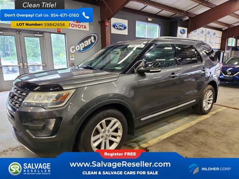 Used 2016 Ford Explorer XLT FWD image 1