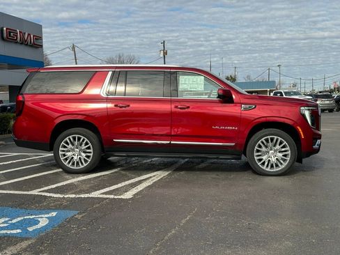 New 2026 GMC Yukon XL Elevation w/ Elevation Premium Package image 4