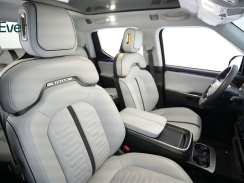 Used 2023 Rivian R1T Adventure AWD/4WD image 22