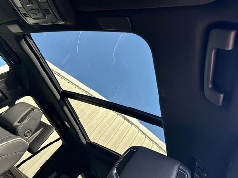 Used 2024 Cadillac Escalade Sport w/ Touring Package image 33