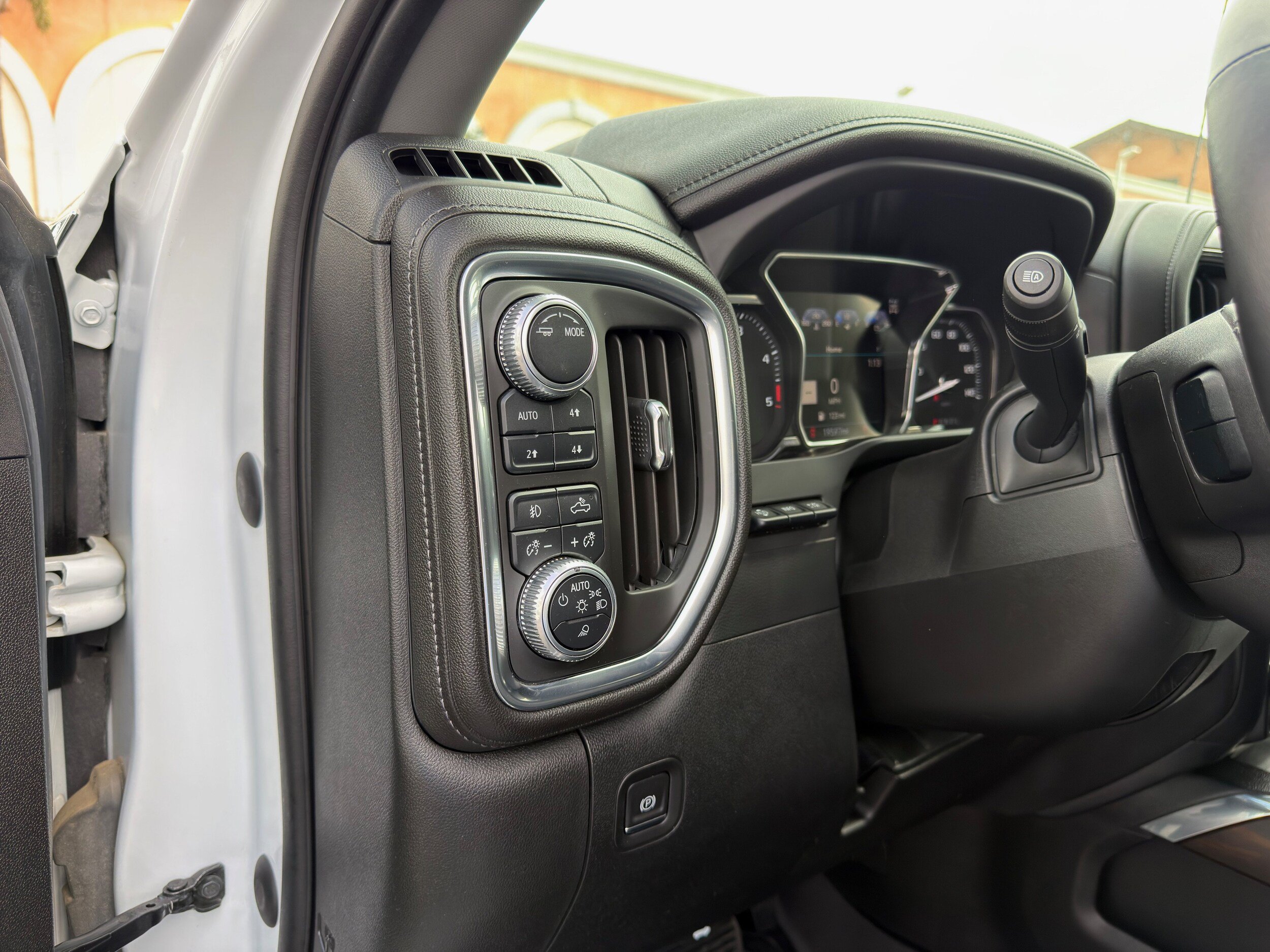 Used 2020 GMC Sierra 3500 SLT w/ SLT Premium Plus Package AWD/4WD image 36
