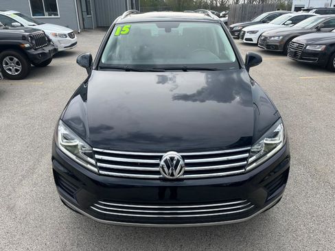 Used 2015 Volkswagen Touareg TDI image 9