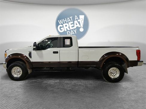 Used 2017 Ford F250 XL w/ Power Equipment Group image 7