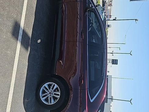 Used 2017 Ford Edge SEL w/ Equipment Group 201A AWD/4WD image 7