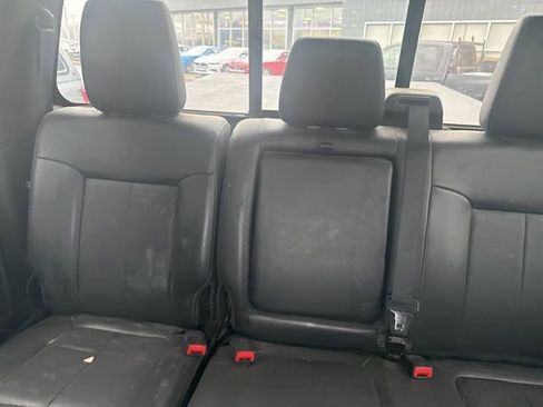 Used 2011 Ford F350 Lariat w/ Lariat Interior Pkg image 19
