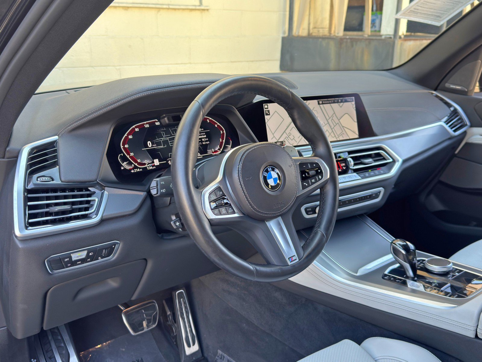 Used 2023 BMW X5 sDrive40i w/ M Sport Package RWD image 15