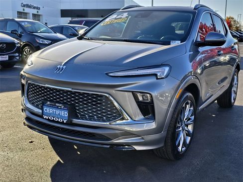 Certified 2024 Buick Encore GX Avenir image 10