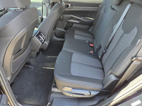 New 2026 Kia Sorento LX image 7