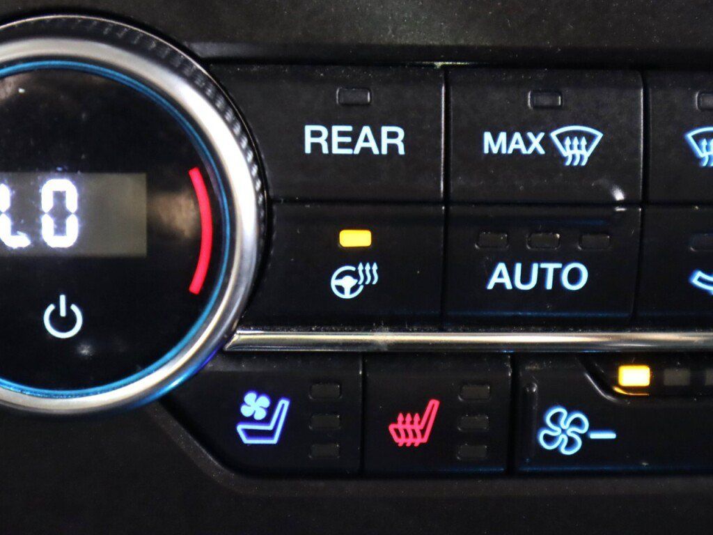 Used 2020 Ford Expedition Platinum AWD/4WD image 30