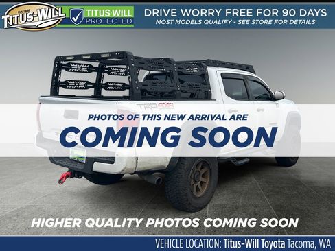 Used 2019 Toyota Tacoma TRD Off-Road w/ Technology Package AWD/4WD image 4