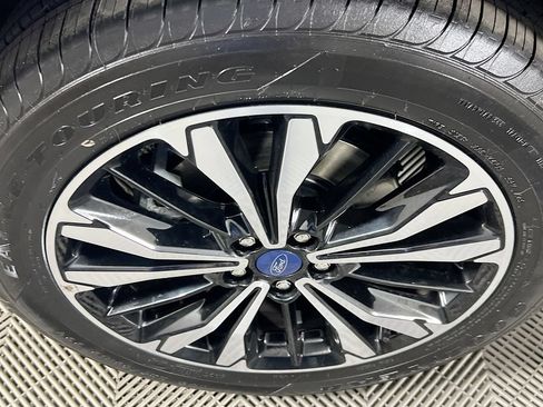 Used 2022 Ford Escape SE w/ SE Sport Appearance Package FWD image 30