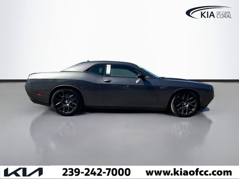 Used 2015 Dodge Challenger R/T Scat Pack w/ Leather Interior Group image 6