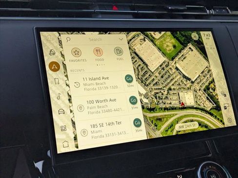 Used 2023 Land Rover Range Rover Sport SE image 16