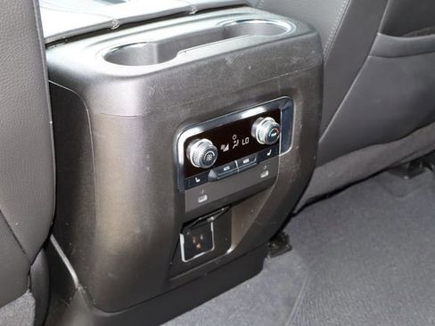 Used 2022 GMC Yukon Denali AWD/4WD image 20