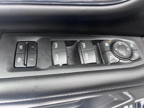 Used 2023 Chevrolet Suburban Z71 w/ Z71 Off-Road Package image 13