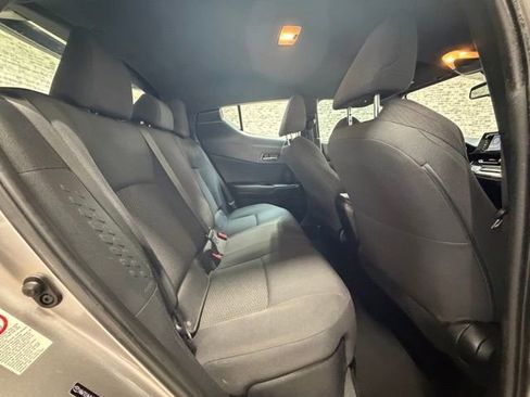 Used 2018 Toyota C-HR XLE image 10