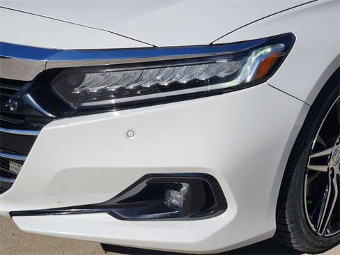 Certified 2022 Honda Accord Touring image 22