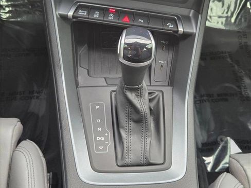 Certified 2025 Audi Q3 2.0T Premium w/ Convenience Package image 13