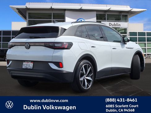 Used 2023 Volkswagen ID.4 Pro S image 4