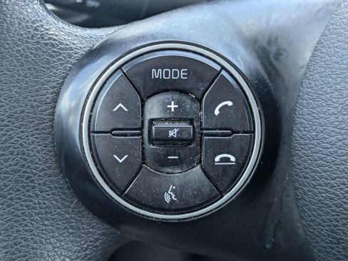 Used 2022 Kia Soul LX FWD image 24