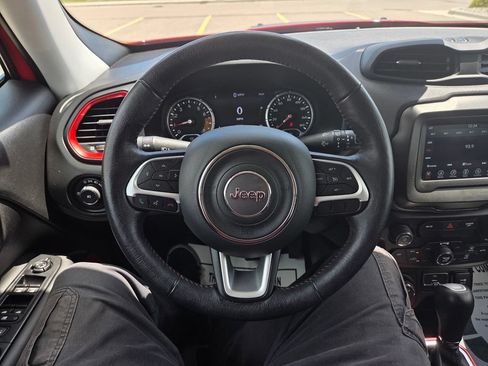 Used 2020 Jeep Renegade Trailhawk w/ Cold Weather Group AWD/4WD image 18