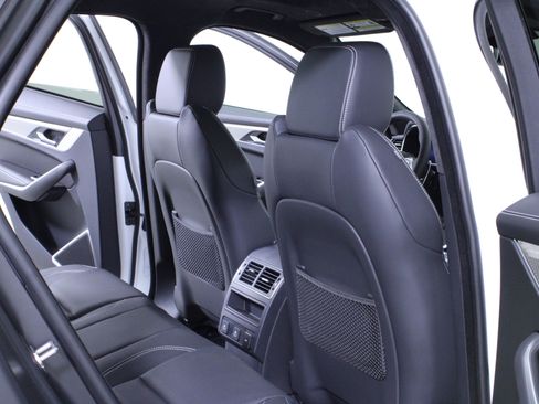 New 2026 Jaguar F-PACE R-Dynamic S image 11