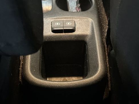 Used 2020 Nissan Kicks SV image 15