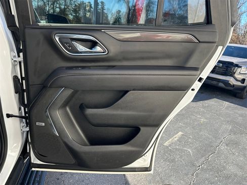 Used 2021 GMC Yukon AT4 w/ AT4 Premium Plus Package image 17