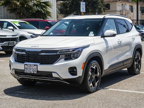 Used 2025 Kia Seltos S FWD image 6