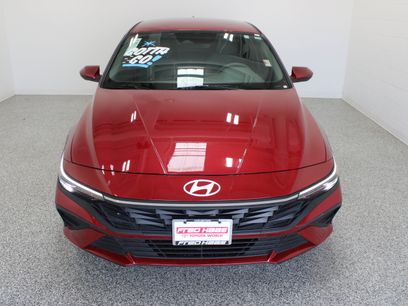 Used 2025 Hyundai Elantra SE
