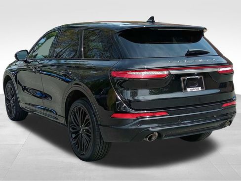 Certified 2025 Lincoln Corsair Reserve w/ Jet Appearance Package AWD/4WD image 8