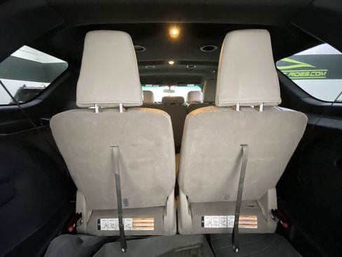 Used 2013 Ford Explorer XLT image 26