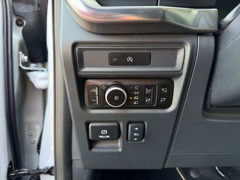 Used 2025 Ford F150 Raptor AWD/4WD image 14
