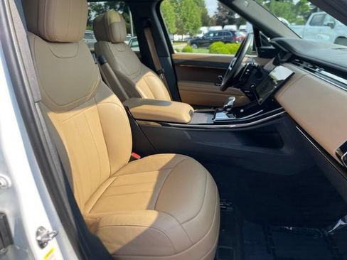 Used 2024 Land Rover Range Rover Sport SE AWD/4WD image 31