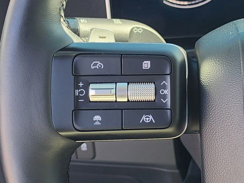 Used 2024 Hyundai Santa Fe SEL image 23