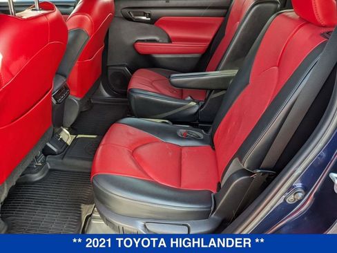 Used 2021 Toyota Highlander XSE image 27