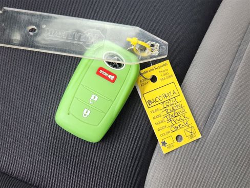 Used 2024 Toyota Tacoma TRD Sport image 30