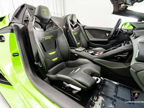 Used 2021 Lamborghini Huracan EVO RWD image 50