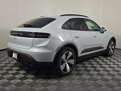 Certified 2025 Porsche Macan Electric RWD image 7