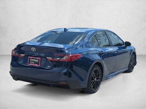 New 2026 Toyota Camry SE image 5