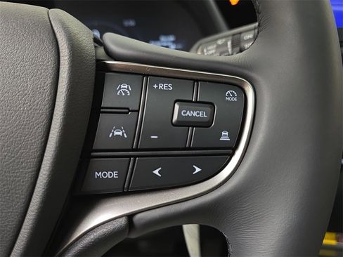 New 2025 Lexus UX 300h AWD image 18