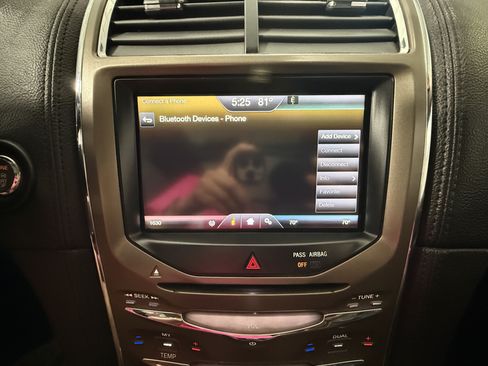Used 2014 Lincoln MKX AWD w/ Equipment Group 102A image 25