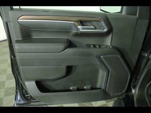 Used 2023 Chevrolet Silverado 1500 LT AWD/4WD image 24