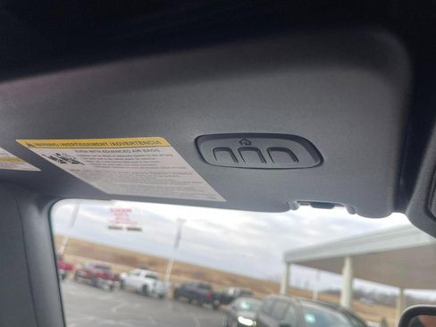 Used 2022 Ford Bronco Wildtrak image 28