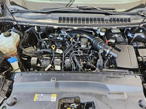 Certified 2019 Ford Edge SE image 21